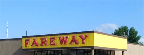 Some Safeway locations hire 14 and 15-year-olds for jobs such as grocery bagger and cart runner. . Fareway near me